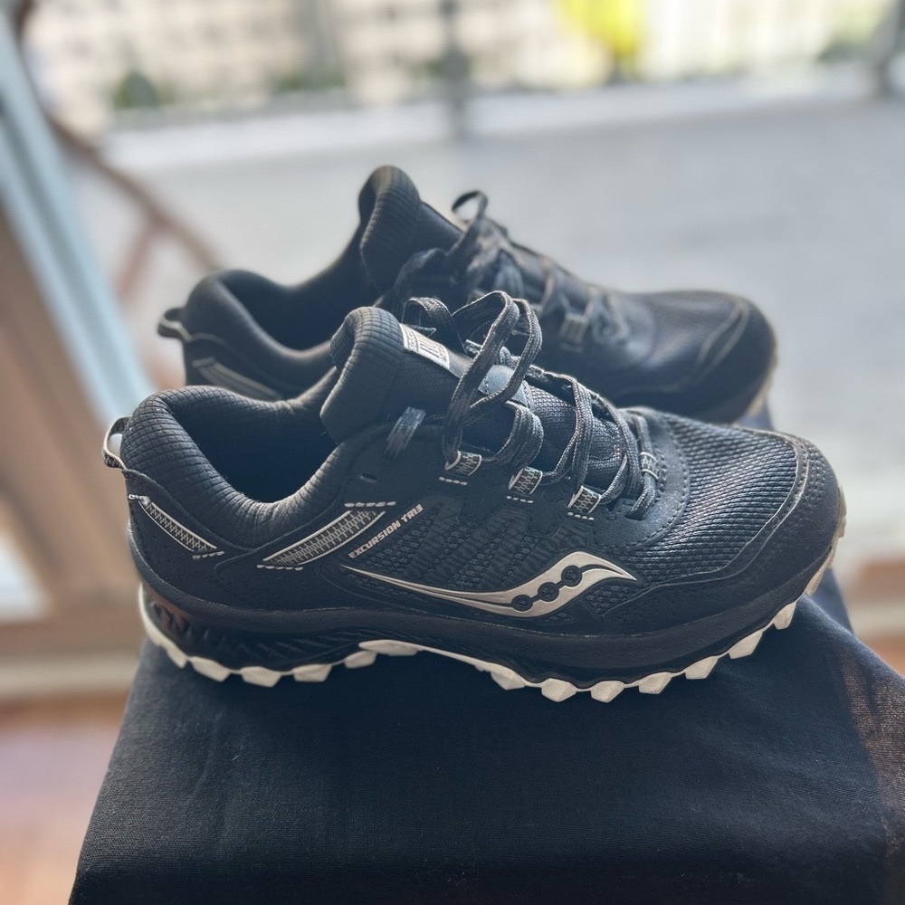 Saucony Versafoam Excursion TR13 Size 6.5US Worn once.